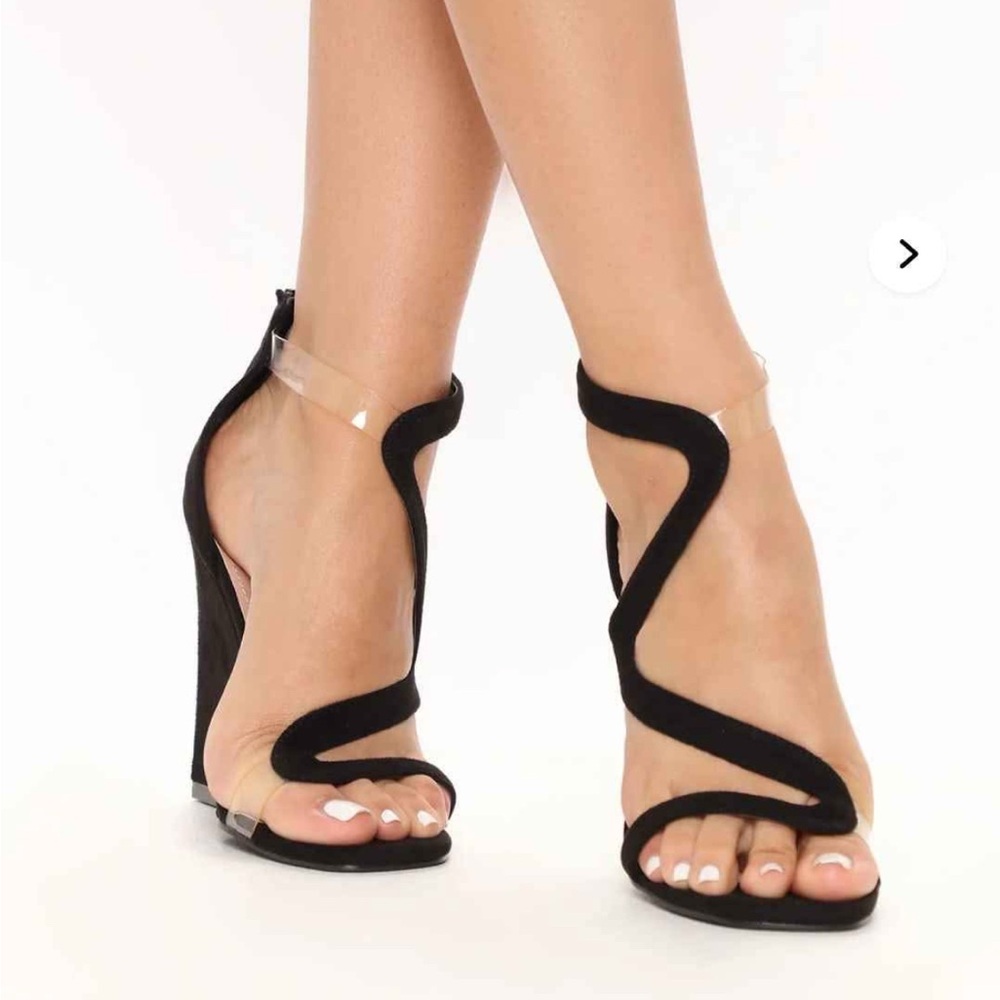 New in box! Fashion Nova Black Strappy Wedges